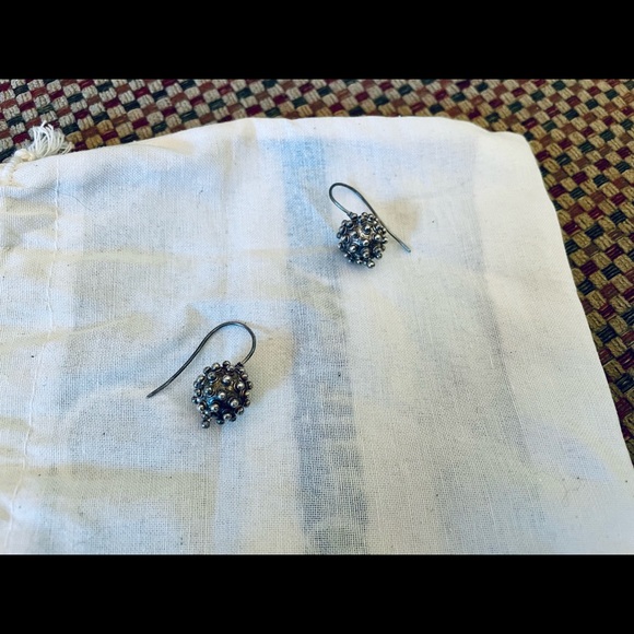 Vintage Unmarked Sterling Silver Spinner Sputnik Style Hook Earrings 5.9g, 1”. - Picture 2 of 5